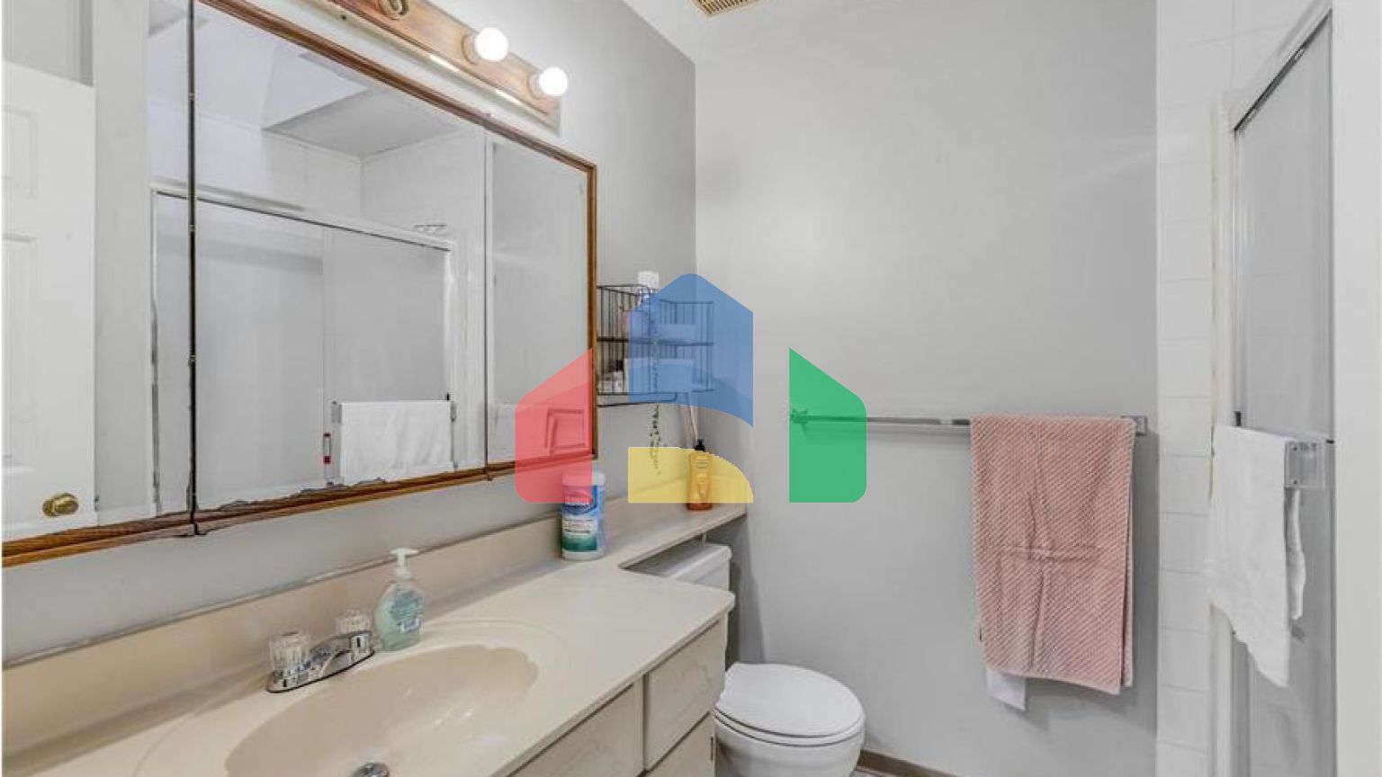 Residential - Single Family Home - Surrey, Canada - Canada