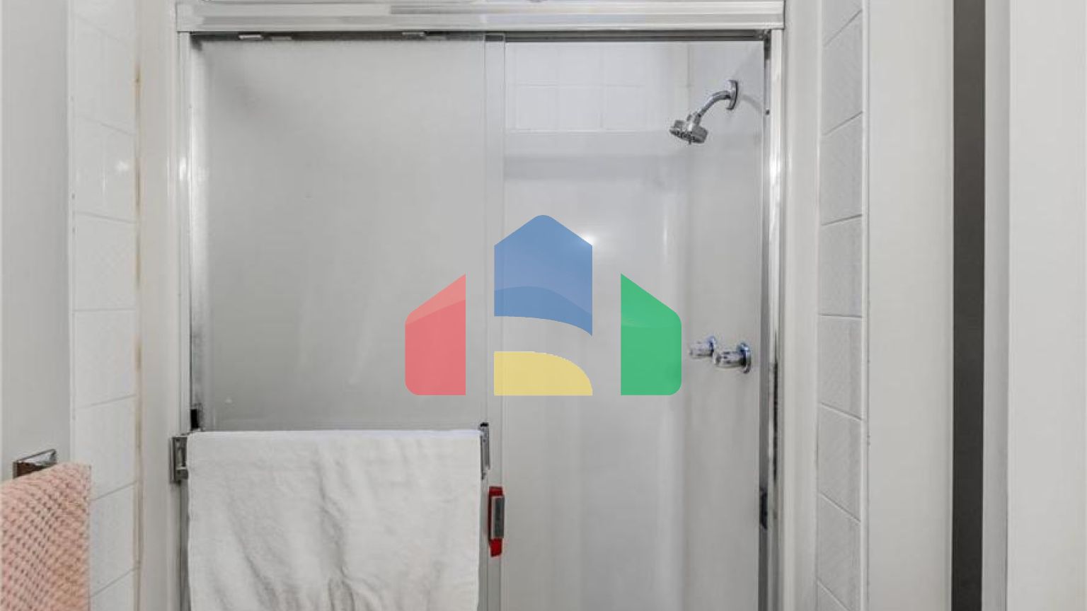 Residential - Single Family Home - Surrey, Canada - Canada