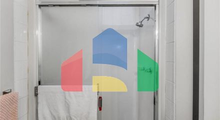 Residential - Single Family Home - Surrey, Canada - Canada