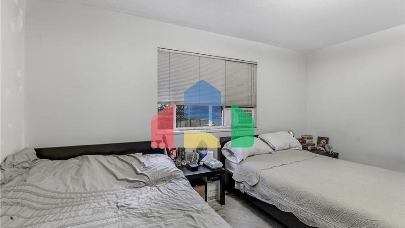 Residential - Single Family Home - Surrey, Canada - Canada