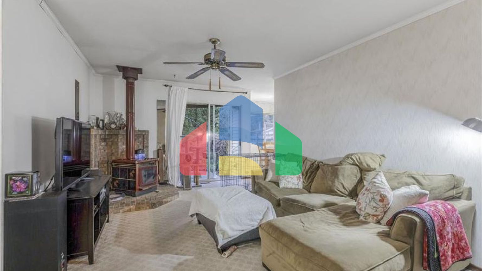 Residential - Single Family Home - Surrey, Canada - Canada