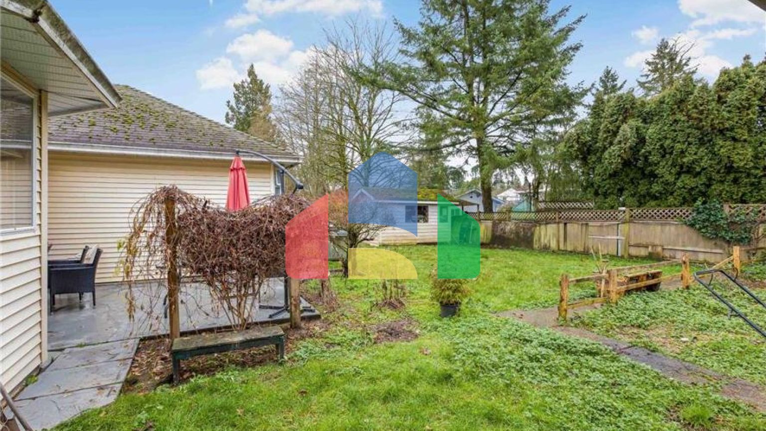 Residential - Single Family Home - Surrey, Canada - Canada