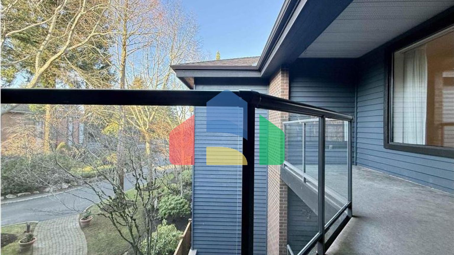 Residential - Single Family Home - Surrey, Canada - Canada