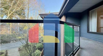 Residential - Single Family Home - Surrey, Canada - Canada