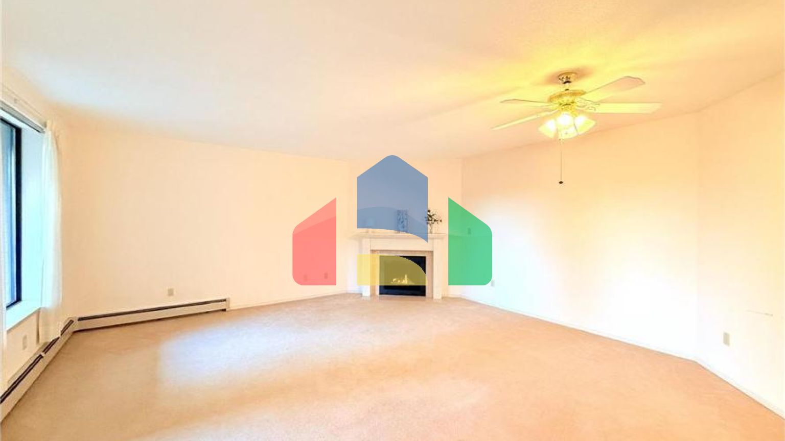 Residential - Single Family Home - Surrey, Canada - Canada