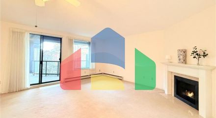 Residential - Single Family Home - Surrey, Canada - Canada