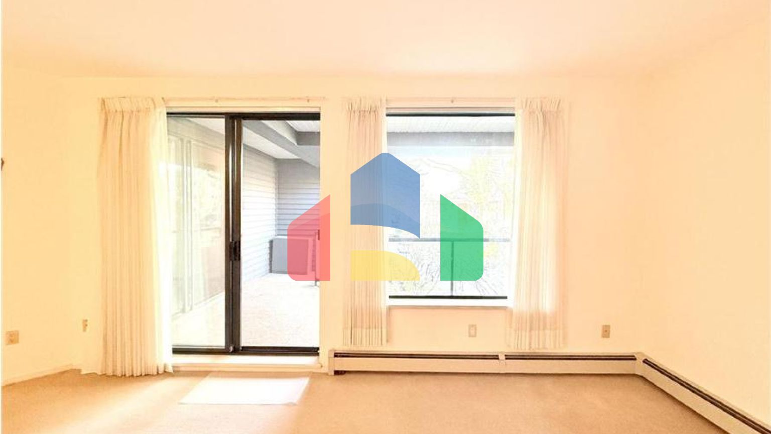 Residential - Single Family Home - Surrey, Canada - Canada