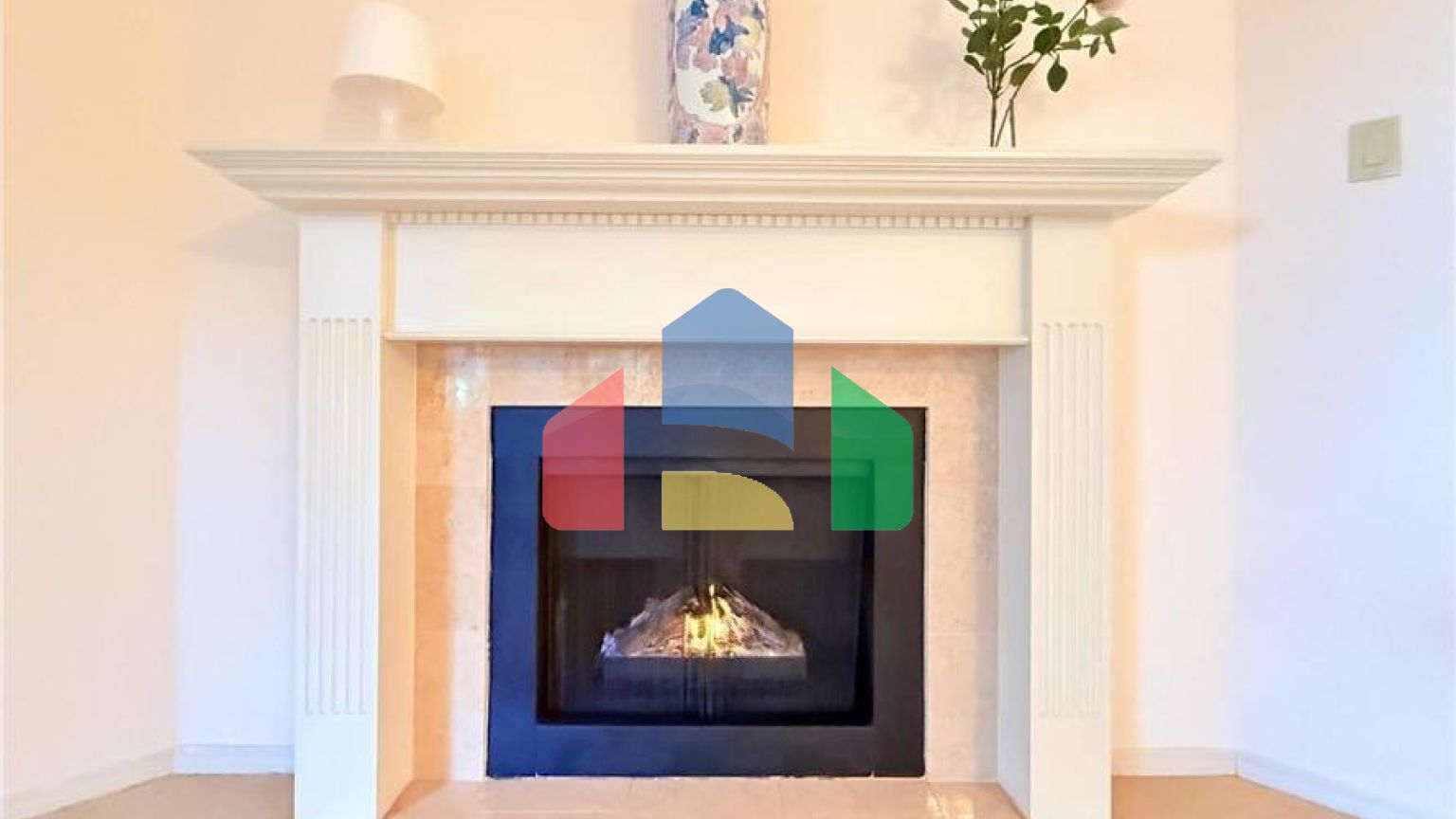 Residential - Single Family Home - Surrey, Canada - Canada