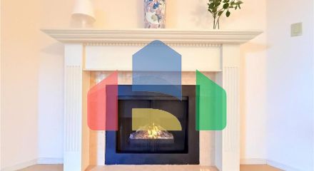 Residential - Single Family Home - Surrey, Canada - Canada