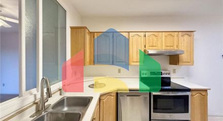 Residential - Single Family Home - Surrey, Canada - Canada