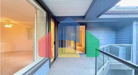 Residential - Single Family Home - Surrey, Canada - Canada