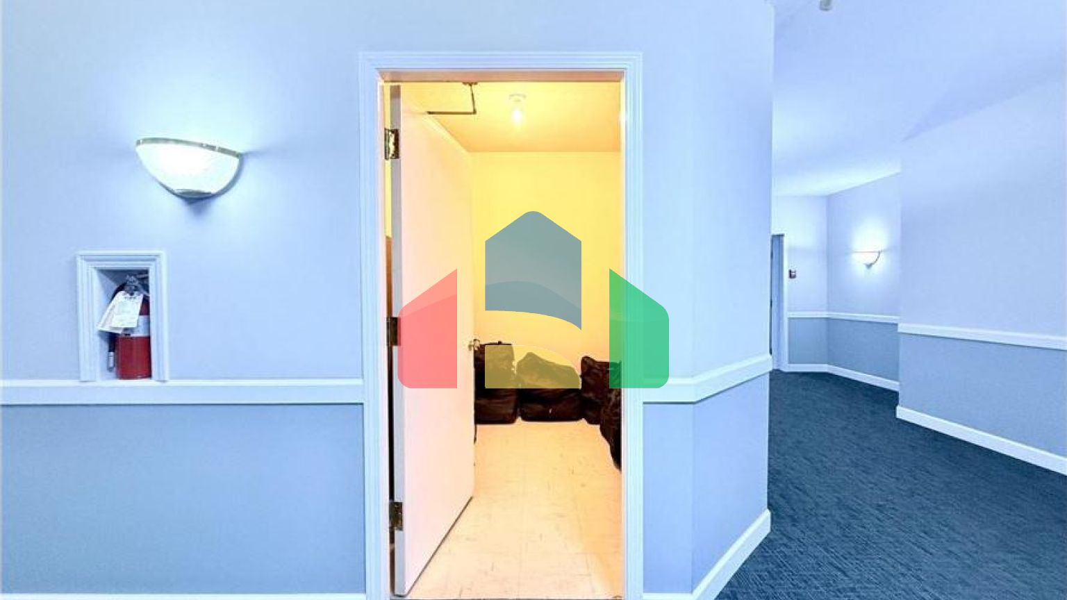 Residential - Single Family Home - Surrey, Canada - Canada