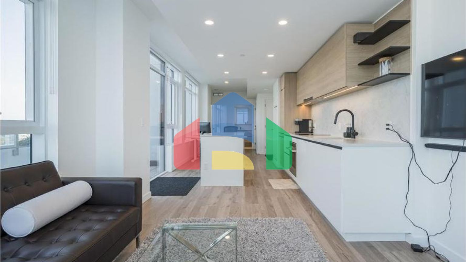 Residential - Single Family Home - Surrey, Canada - Canada