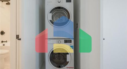 Residential - Single Family Home - Surrey, Canada - Canada