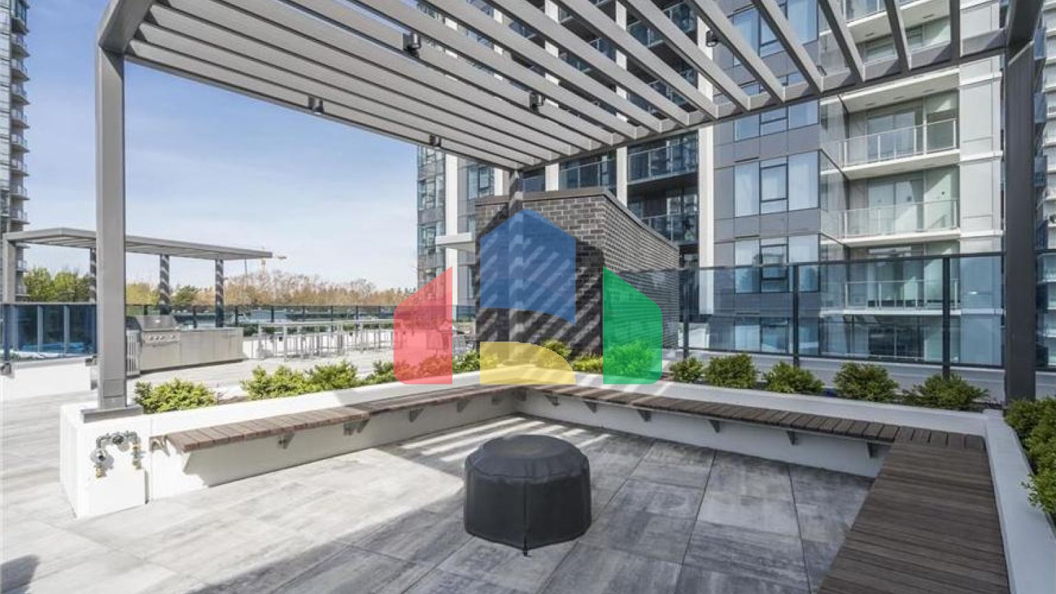 Residential - Single Family Home - Surrey, Canada - Canada