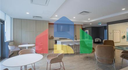 Residential - Single Family Home - Surrey, Canada - Canada