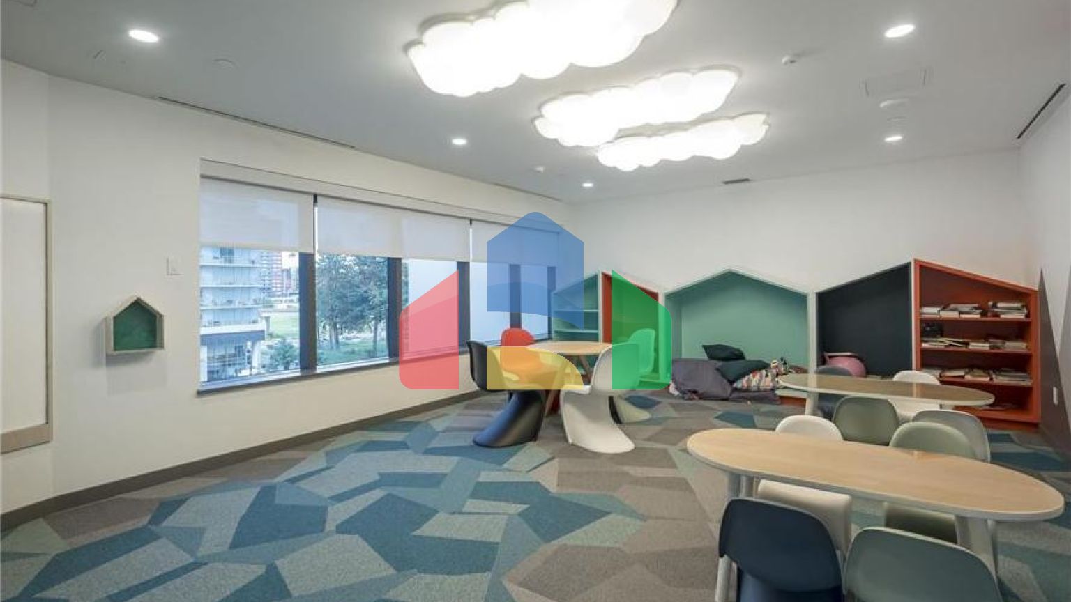 Residential - Single Family Home - Surrey, Canada - Canada