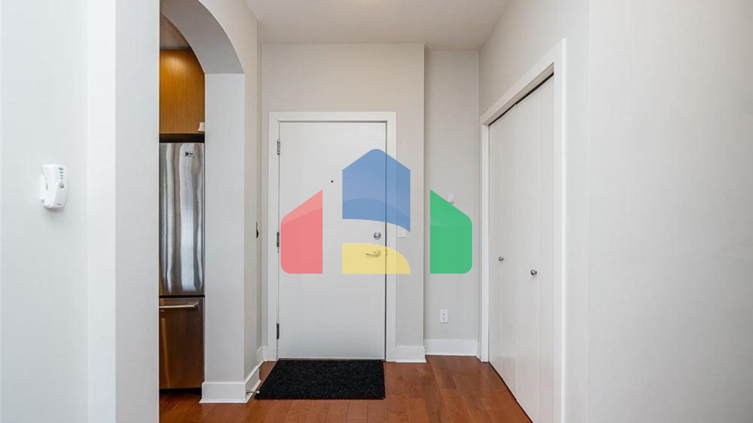 Residential - Condo/Apartment - Surrey, Canada - Canada