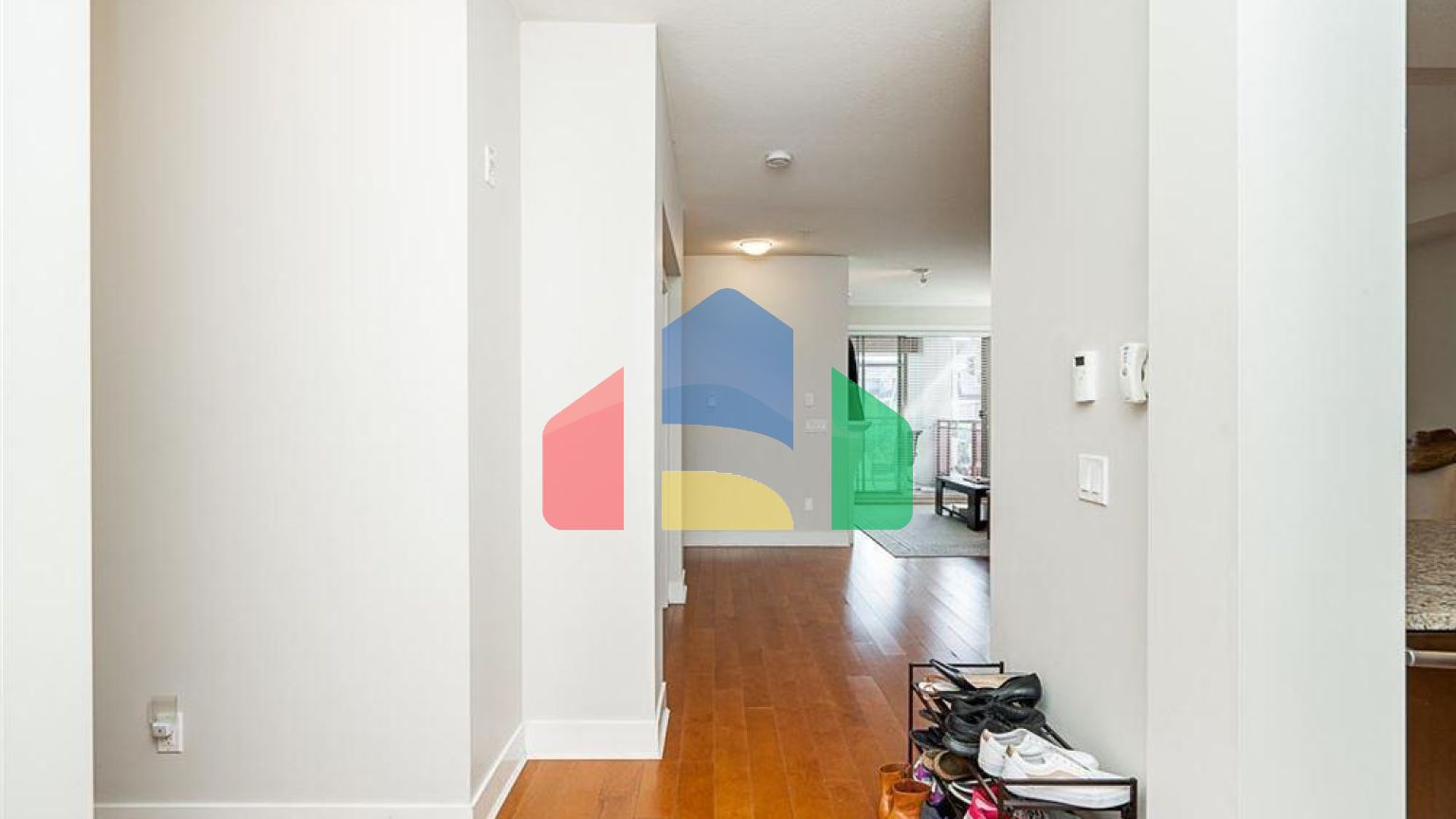 Residential - Condo/Apartment - Surrey, Canada - Canada