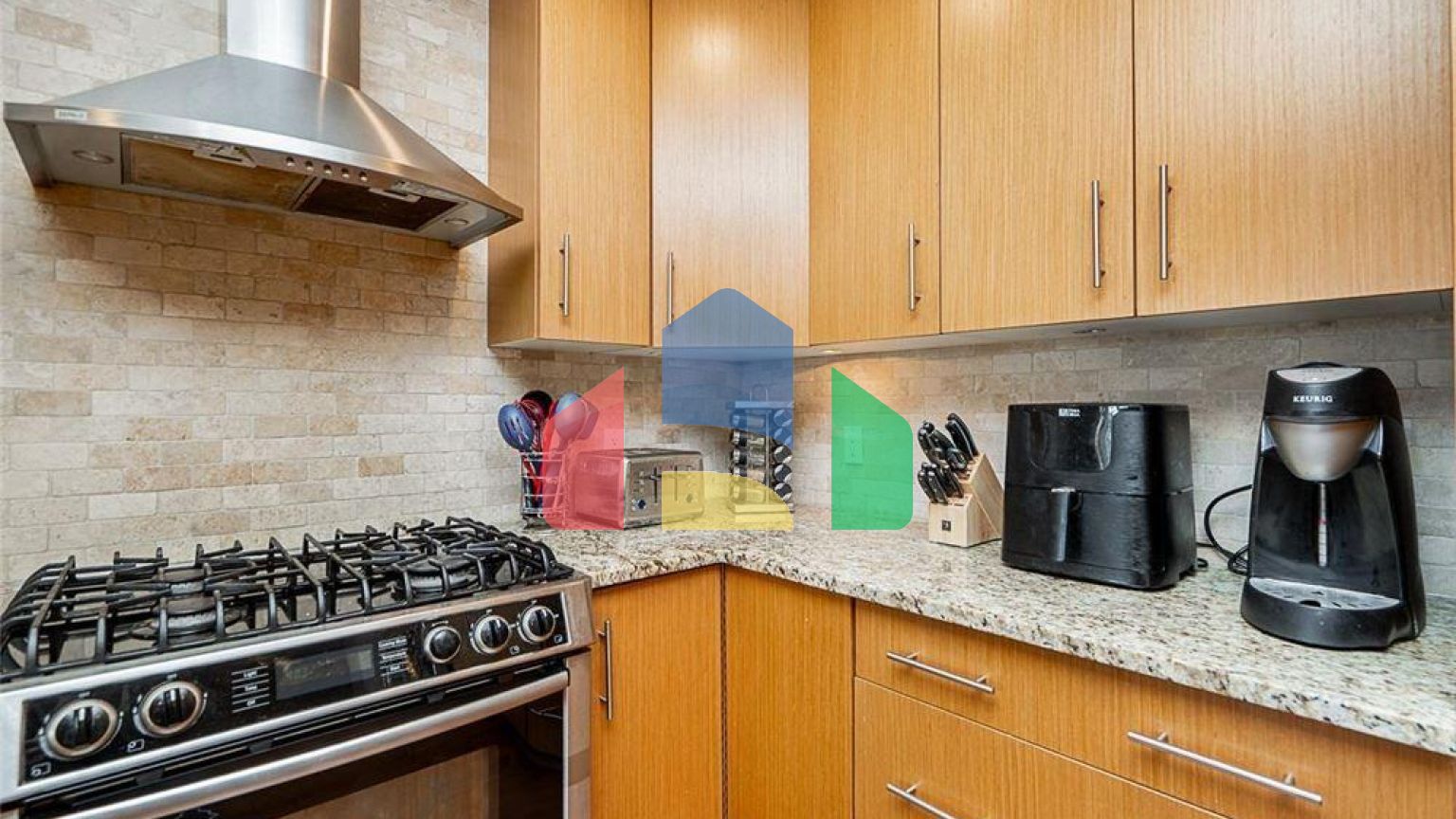 Residential - Condo/Apartment - Surrey, Canada - Canada