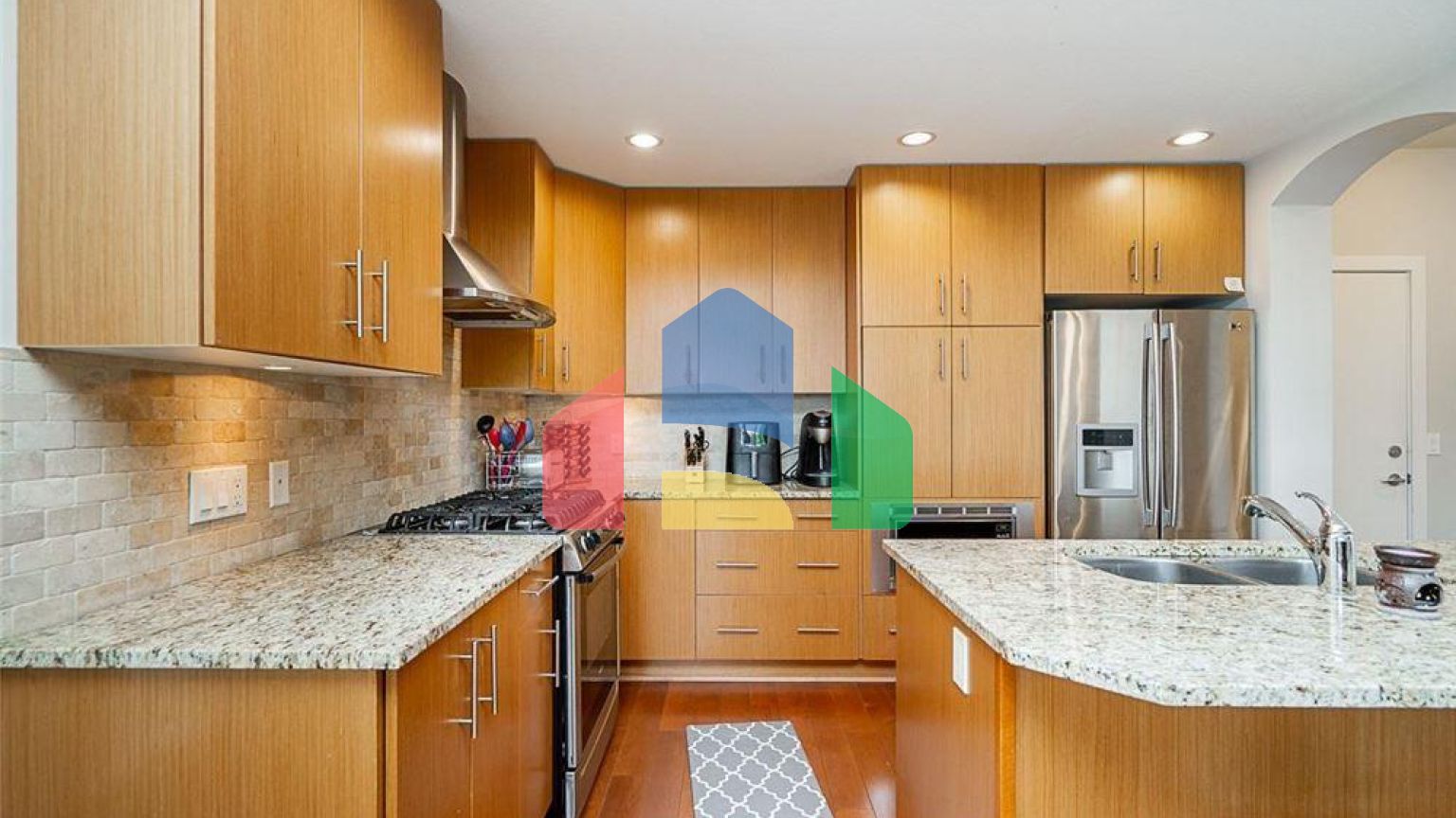 Residential - Condo/Apartment - Surrey, Canada - Canada