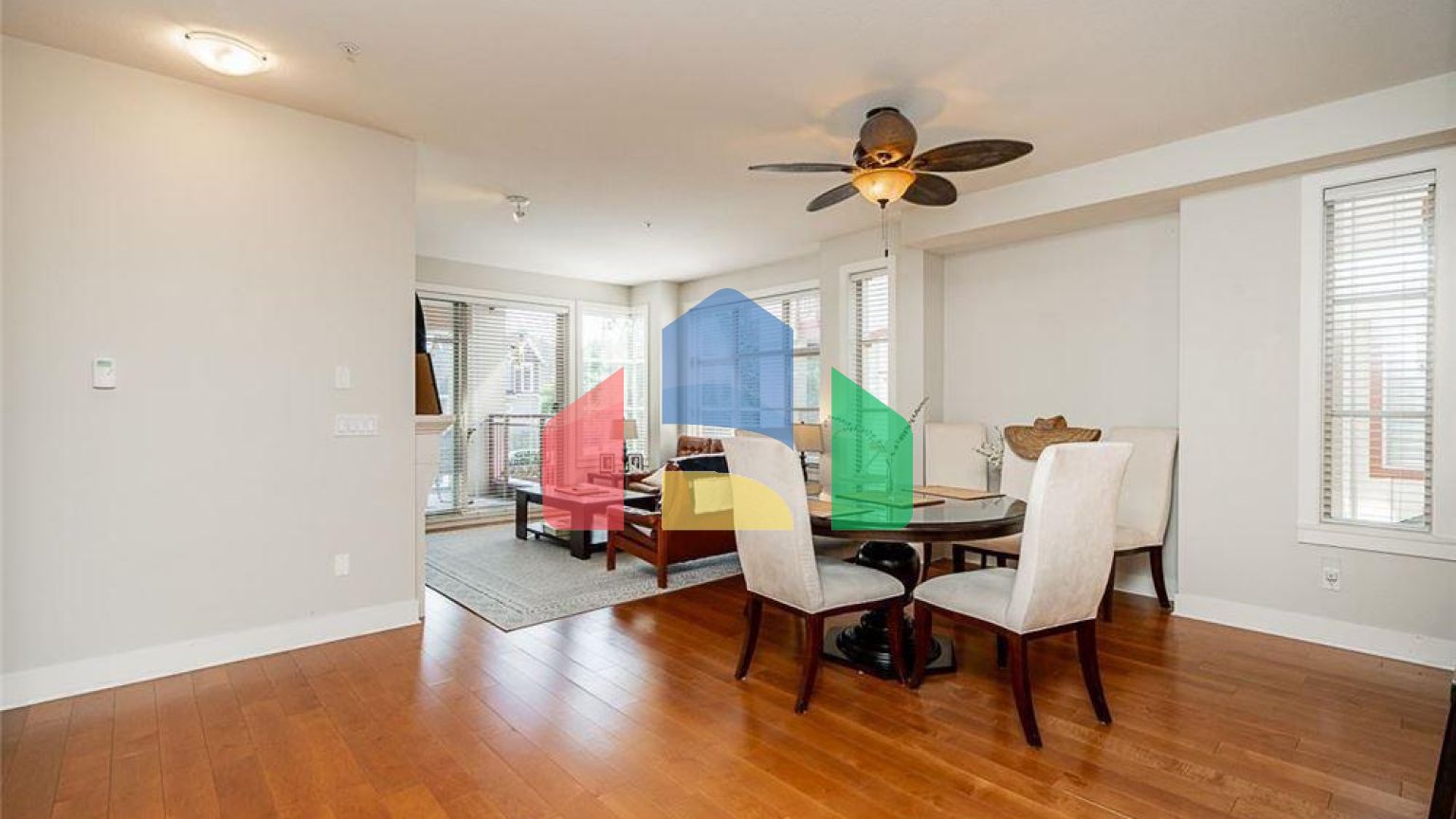 Residential - Condo/Apartment - Surrey, Canada - Canada