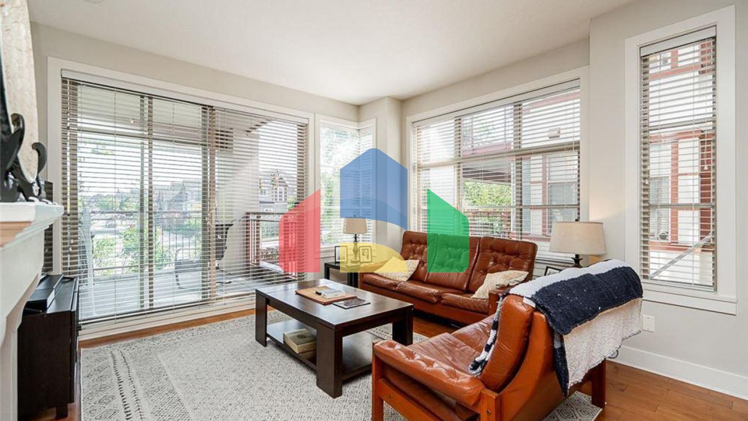 Residential - Condo/Apartment - Surrey, Canada - Canada