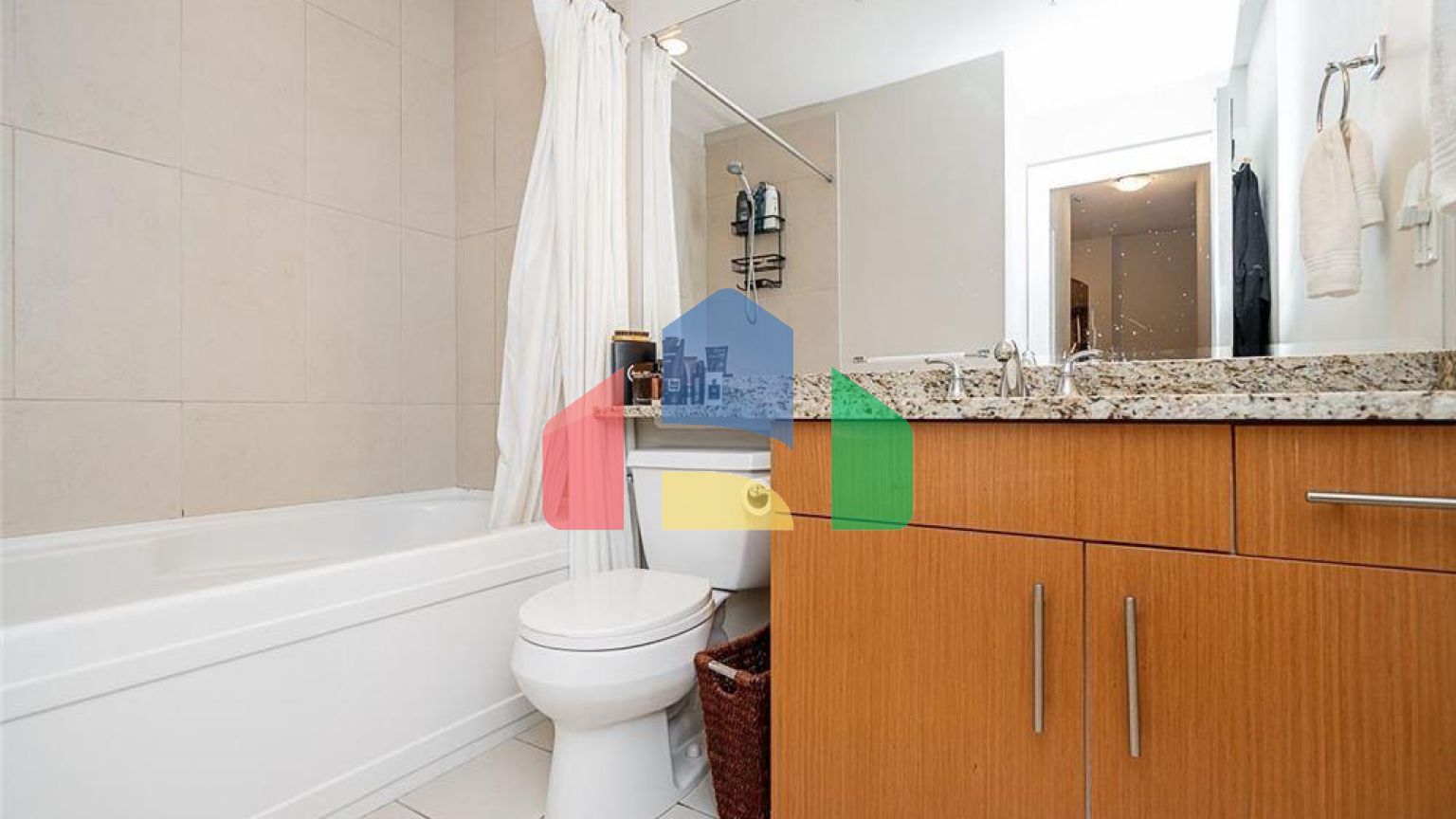 Residential - Condo/Apartment - Surrey, Canada - Canada