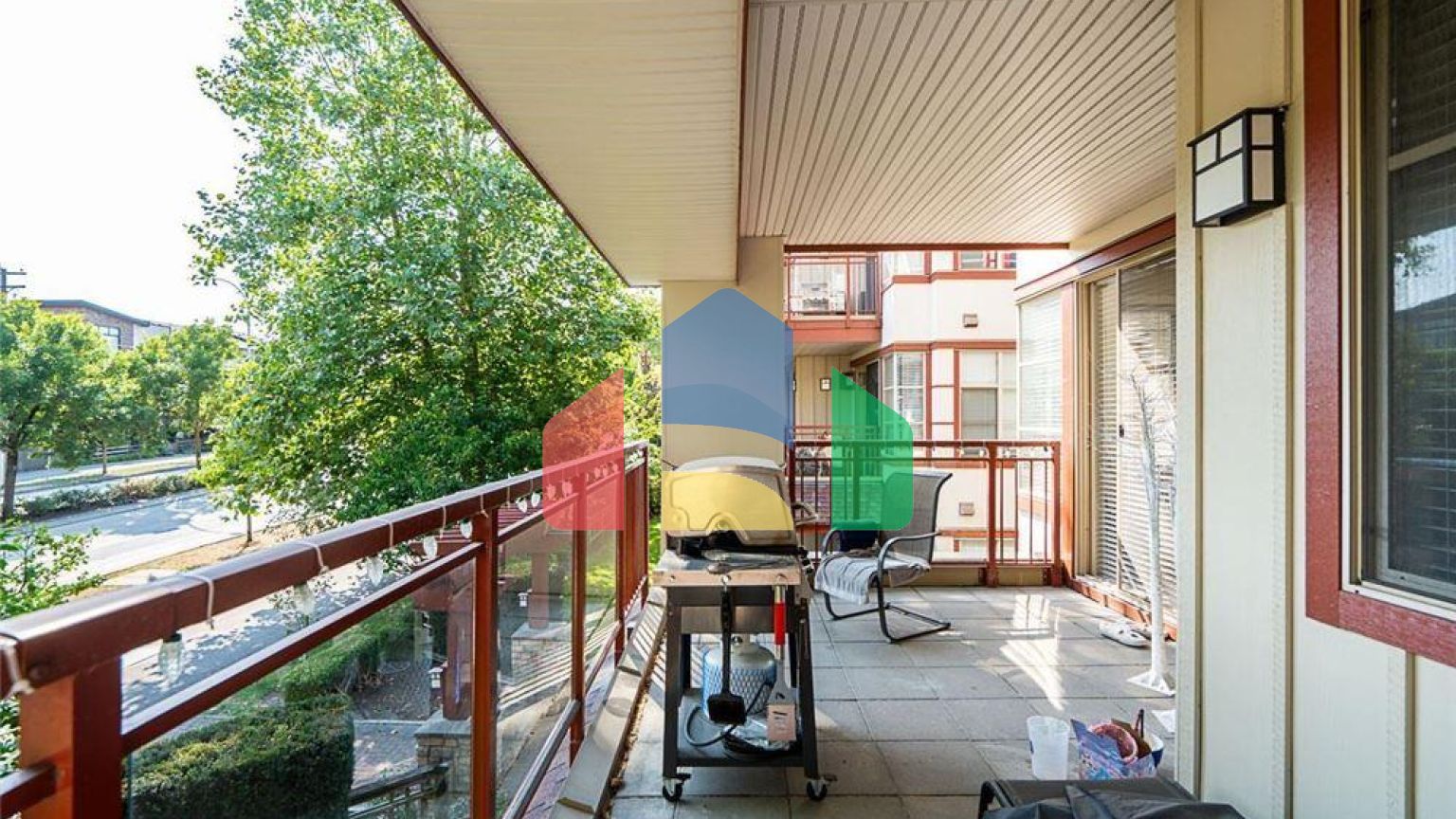 Residential - Condo/Apartment - Surrey, Canada - Canada