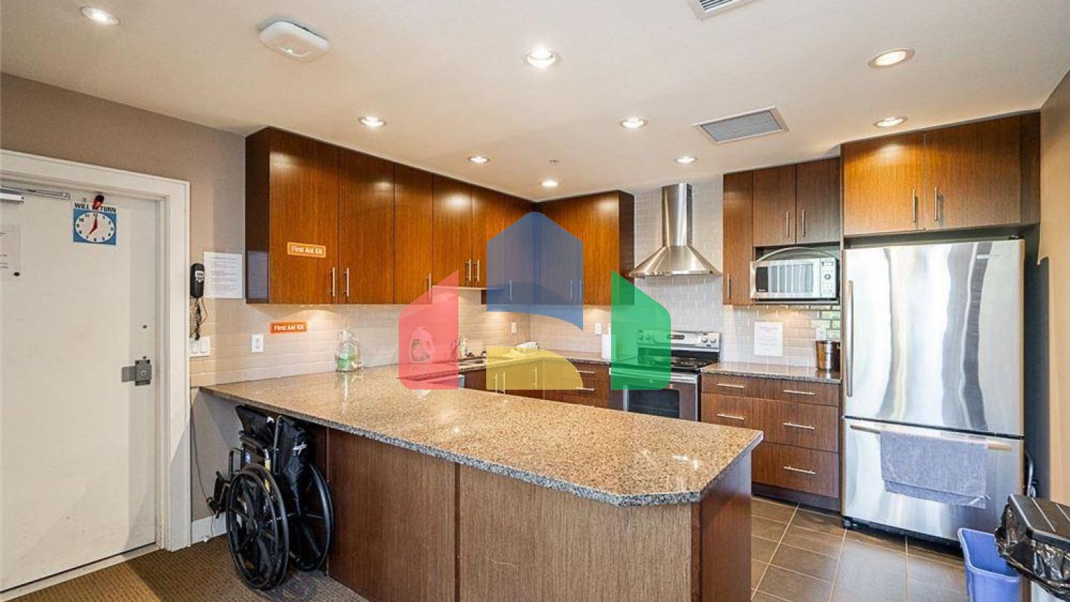 Residential - Condo/Apartment - Surrey, Canada - Canada