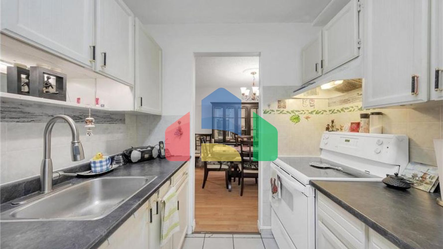 Residential - Townhouse - Surrey, Canada - Canada