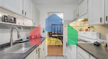 Residential - Townhouse - Surrey, Canada - Canada