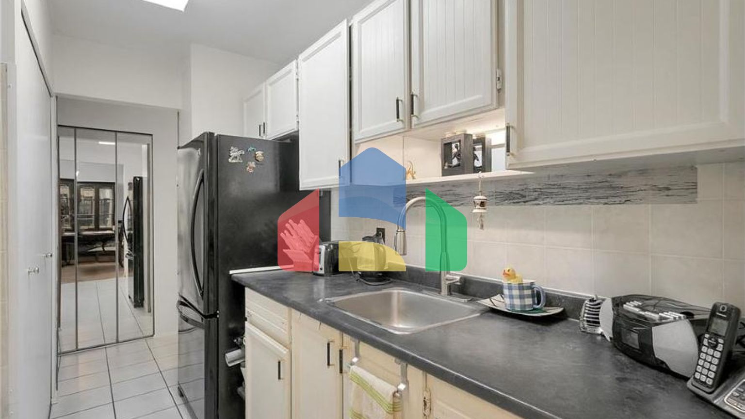 Residential - Townhouse - Surrey, Canada - Canada