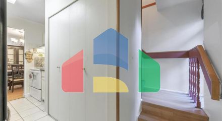 Residential - Townhouse - Surrey, Canada - Canada