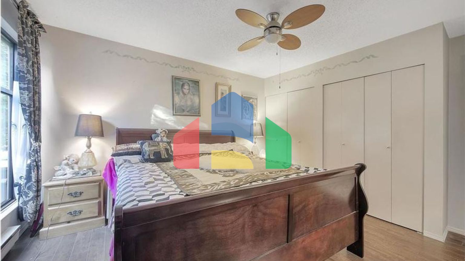 Residential - Townhouse - Surrey, Canada - Canada