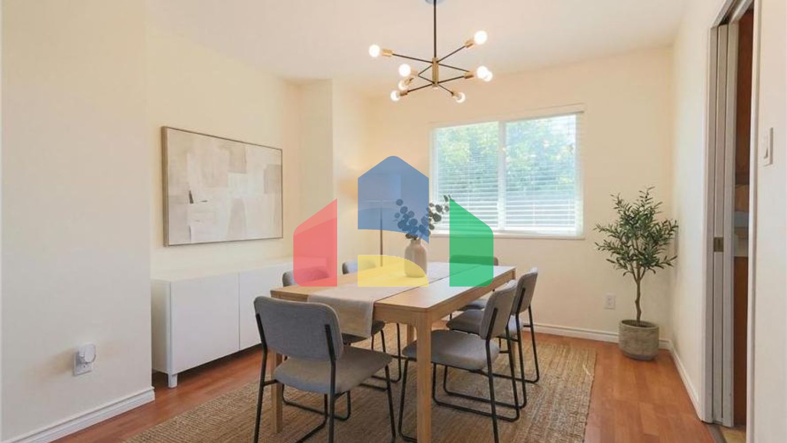 Residential - Single Family Home - Surrey, Canada - Canada