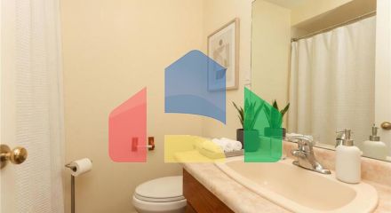 Residential - Single Family Home - Surrey, Canada - Canada