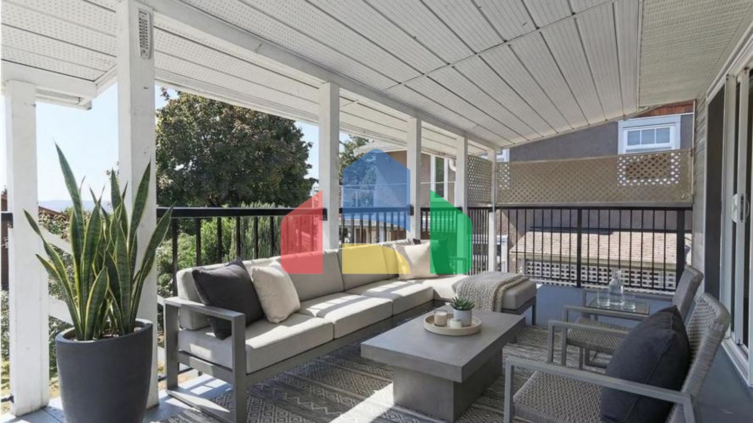 Residential - Single Family Home - Surrey, Canada - Canada