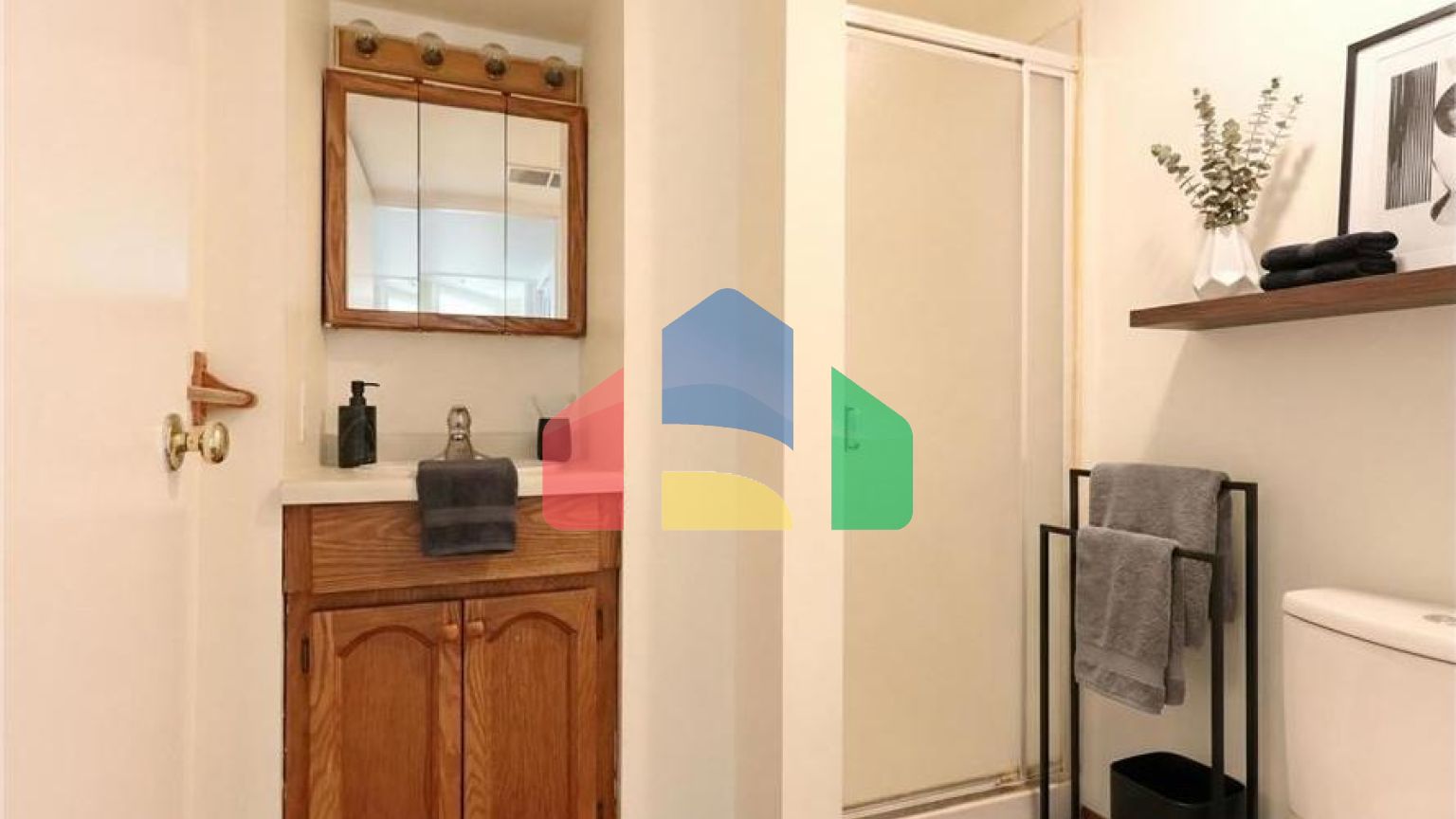 Residential - Single Family Home - Surrey, Canada - Canada