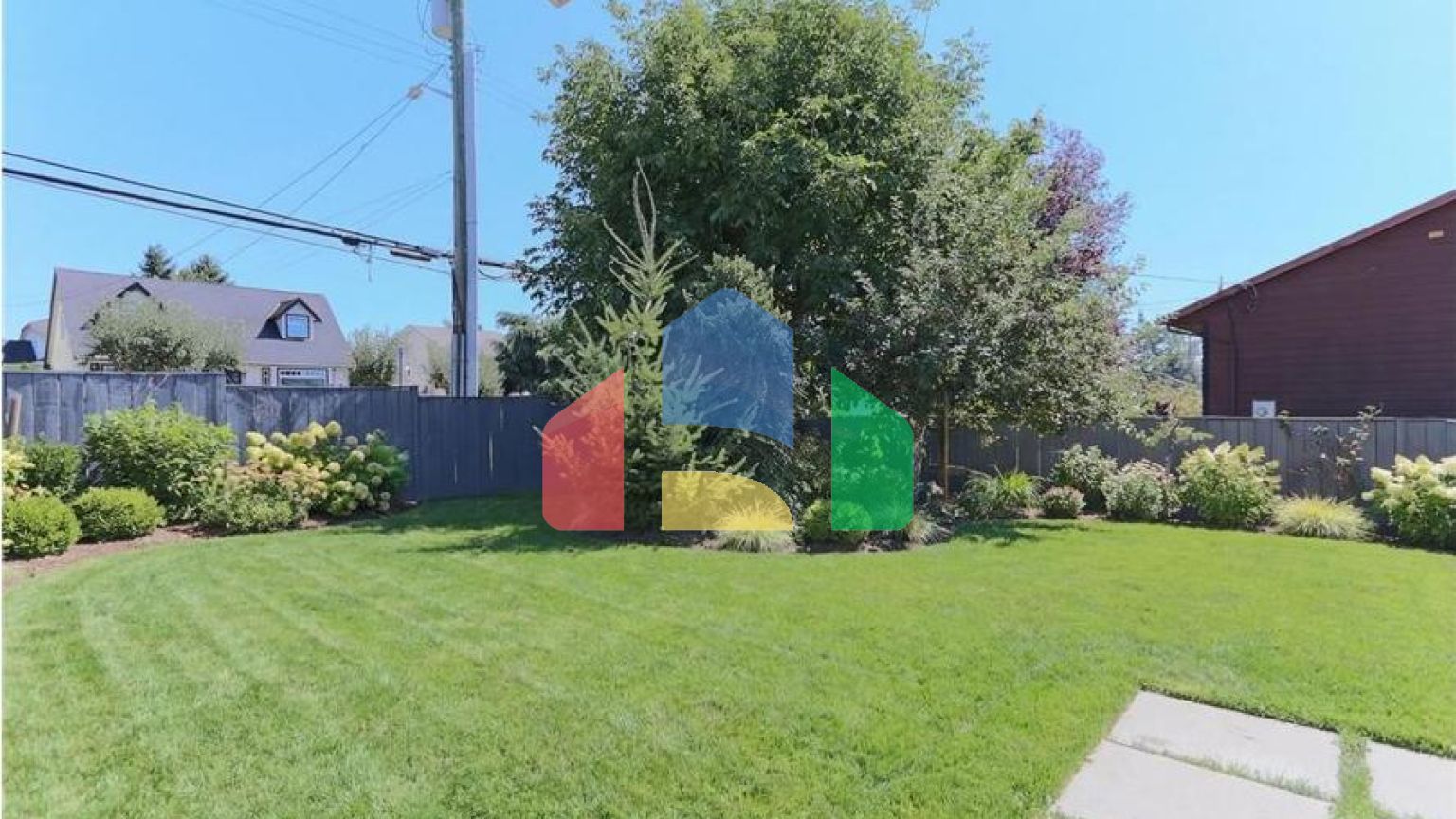 Residential - Single Family Home - Surrey, Canada - Canada