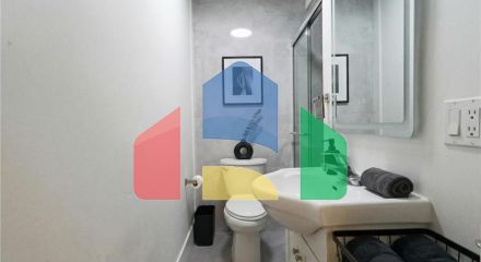 Residential - Single Family Home - Surrey, Canada - Canada