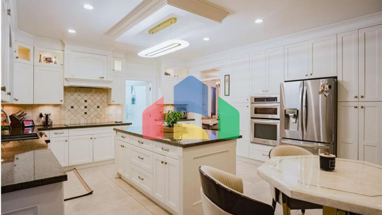 Residential - Single Family Home - Surrey, Canada - Canada