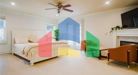 Residential - Single Family Home - Surrey, Canada - Canada