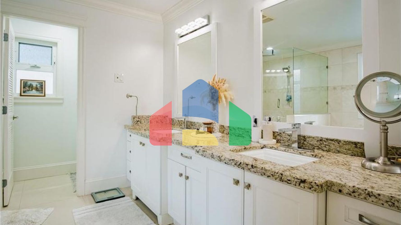 Residential - Single Family Home - Surrey, Canada - Canada