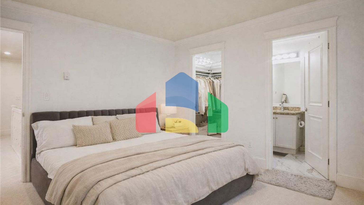 Residential - Single Family Home - Surrey, Canada - Canada