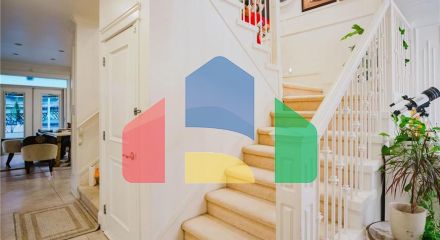 Residential - Single Family Home - Surrey, Canada - Canada