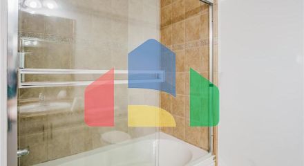 Residential - Single Family Home - Surrey, Canada - Canada