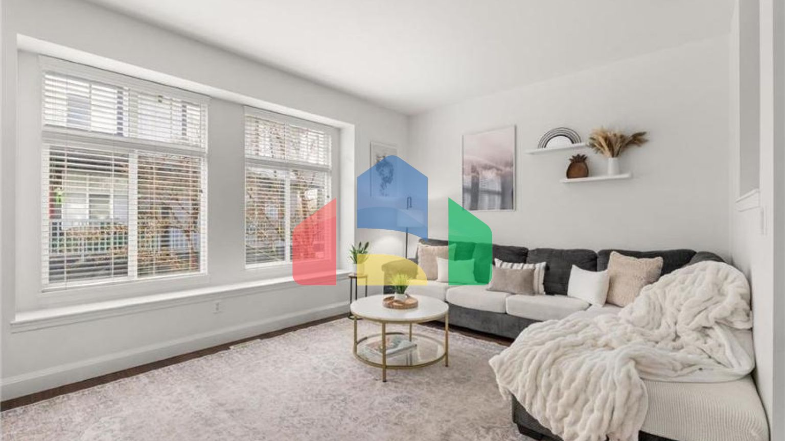 Residential - Townhouse - Surrey, Canada - Canada