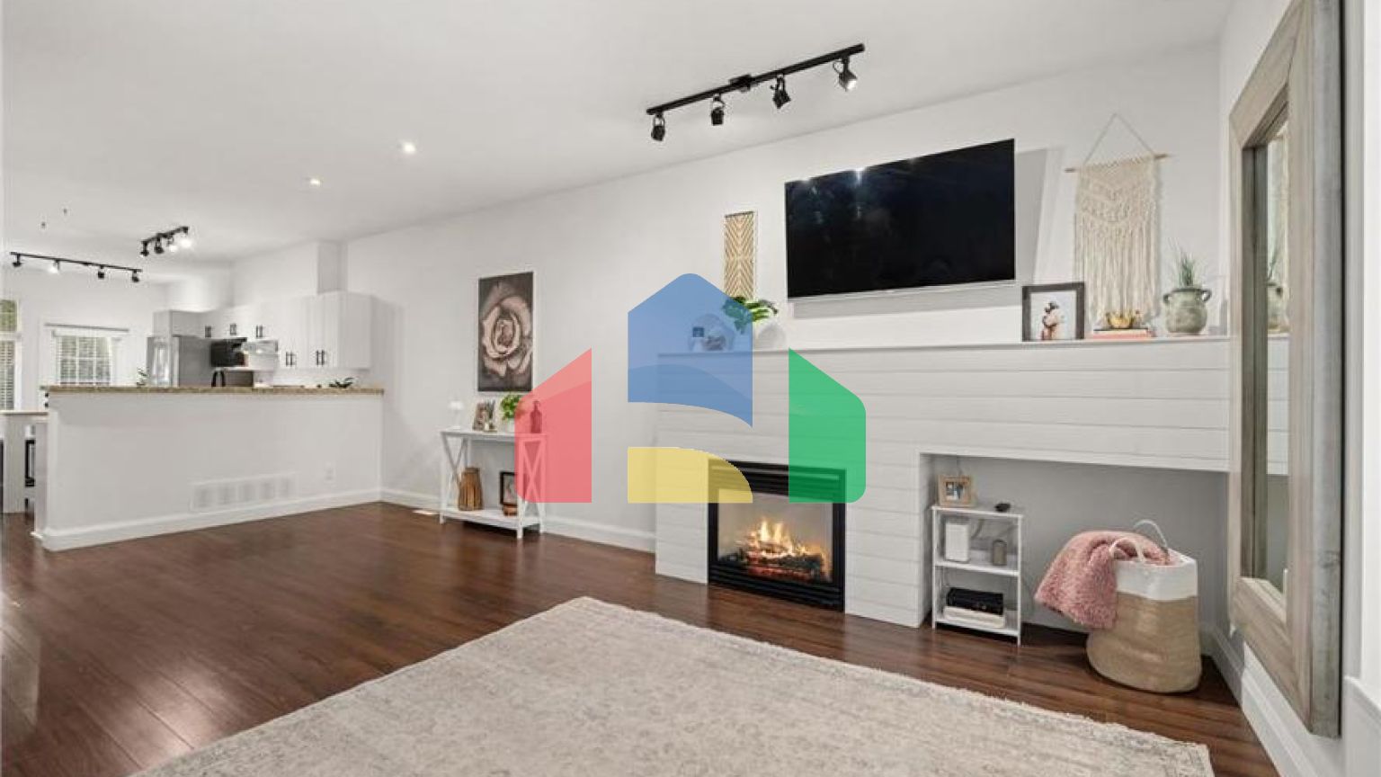 Residential - Townhouse - Surrey, Canada - Canada