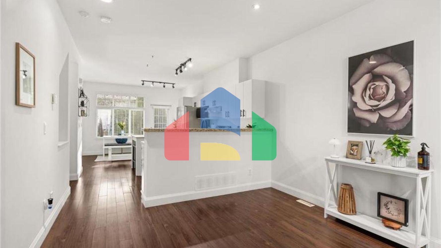 Residential - Townhouse - Surrey, Canada - Canada